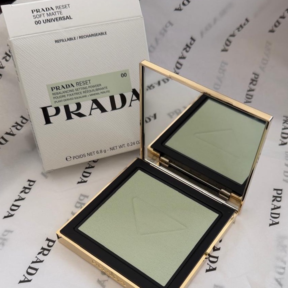 PRADA - Picture 2 of 2